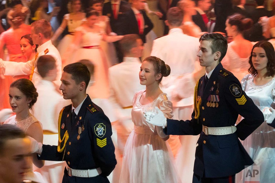 Moscow lung linh trong vũ hội quốc tế của thiếu sinh quân